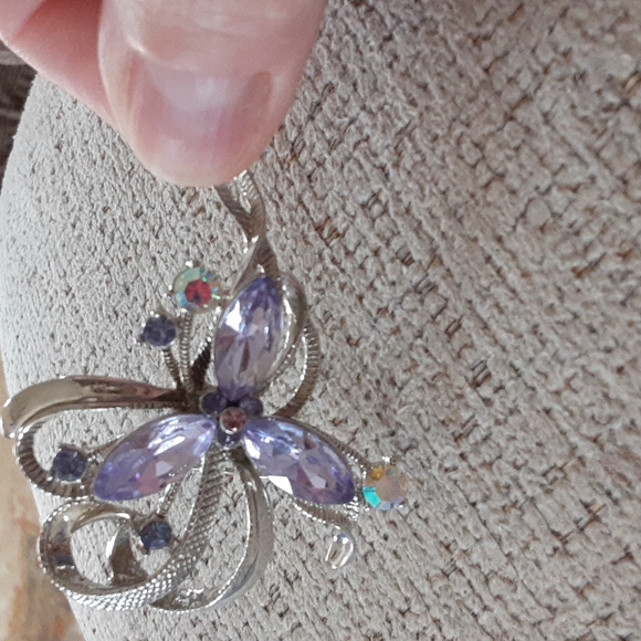 Brooch - Picture 2 of 3